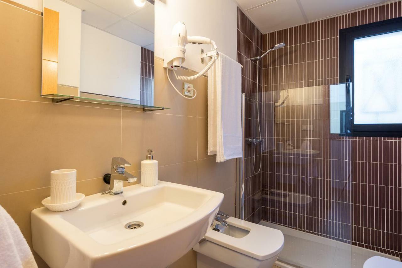 Ma1A-Apt With Rooftops With Palms Close To Old Town Malaga Luaran gambar